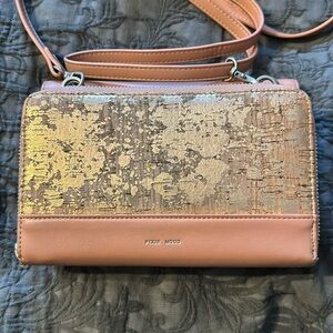 Pixie Mood Jane 2-In-1 Crossbody coral peach metallic cork